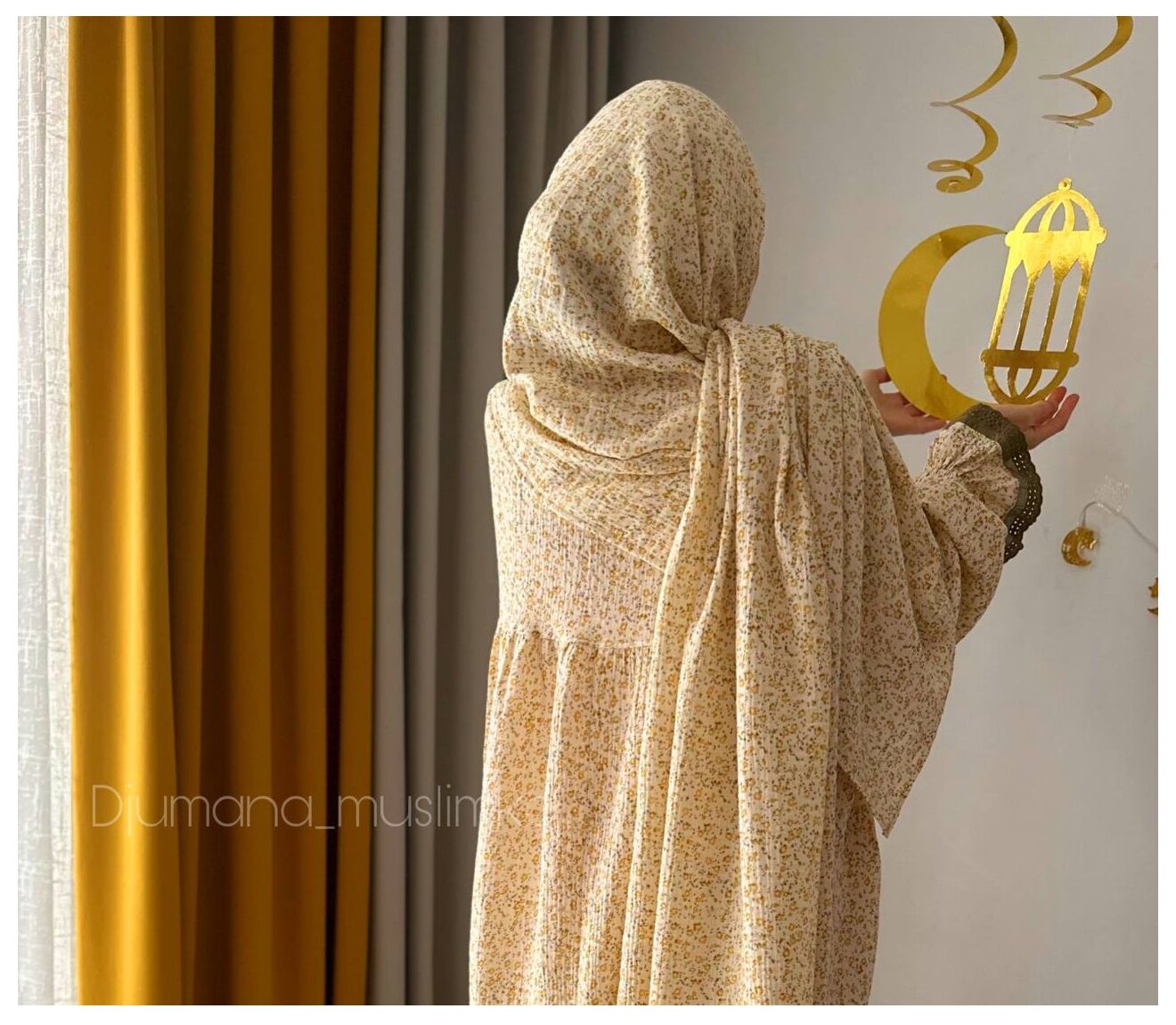 Sarı Çiçekli  Organik Müslin Takımı